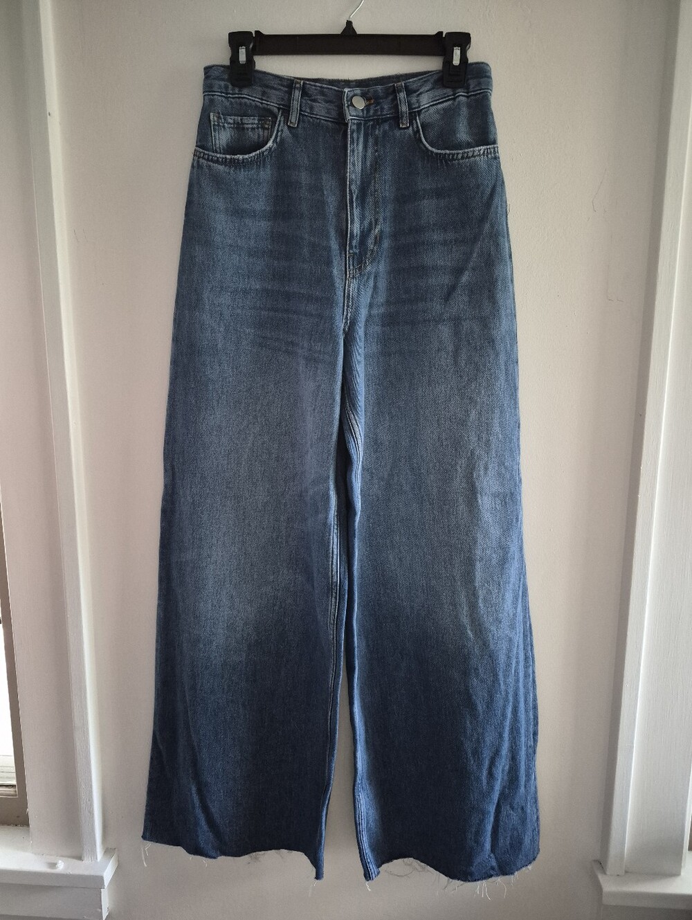 NWOT Zara TRF High-Rise Wide-Leg Jeans